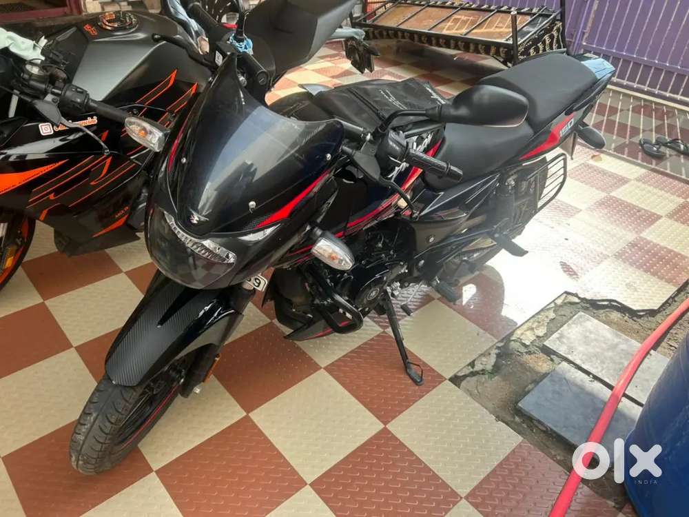 Bajaj pulsar 150 abs
