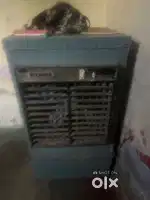 Cooler with Exhaust Fan