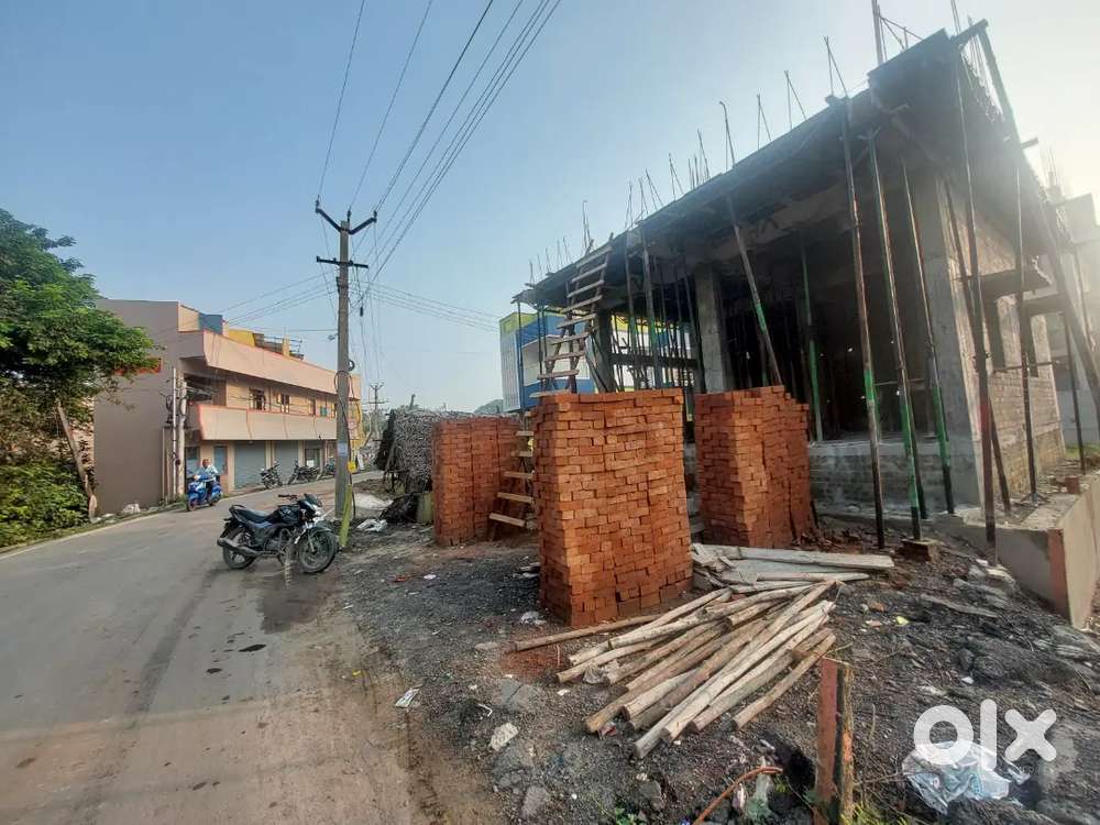 Corner Shop  2 sides road(1112 Sq ft.612 sq ft. + 500 Sq ft. Front)