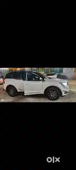 Mahindra XUV700 2.2 AX 7 Diesel MT Luxury Pack Str, 2023, Diesel