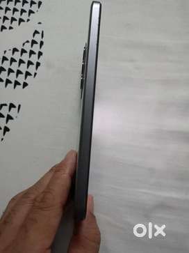 one plus Nord CE4 gray with box and charger