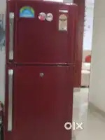 Samsung 260 ltrs 7 years old