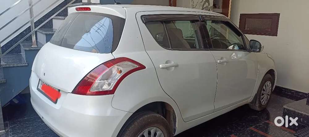 Maruti Suzuki Swift 2012