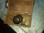 British era weighing scale box