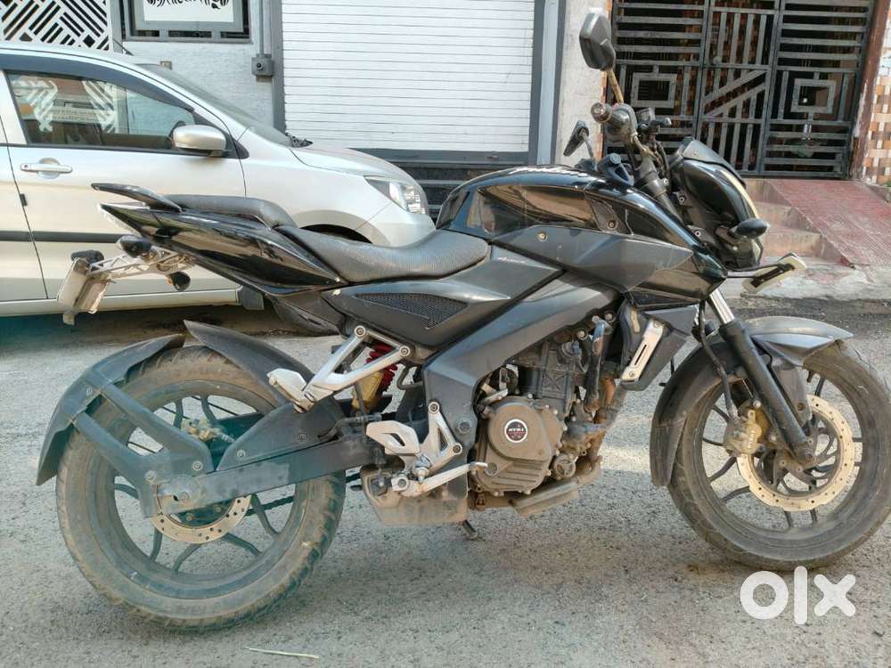 To Sell Bajaj Pulsar 200NS