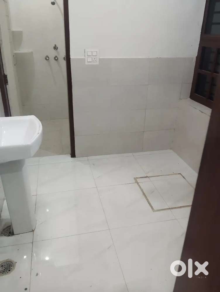 116 Gj Kothi Ground Floor on rent