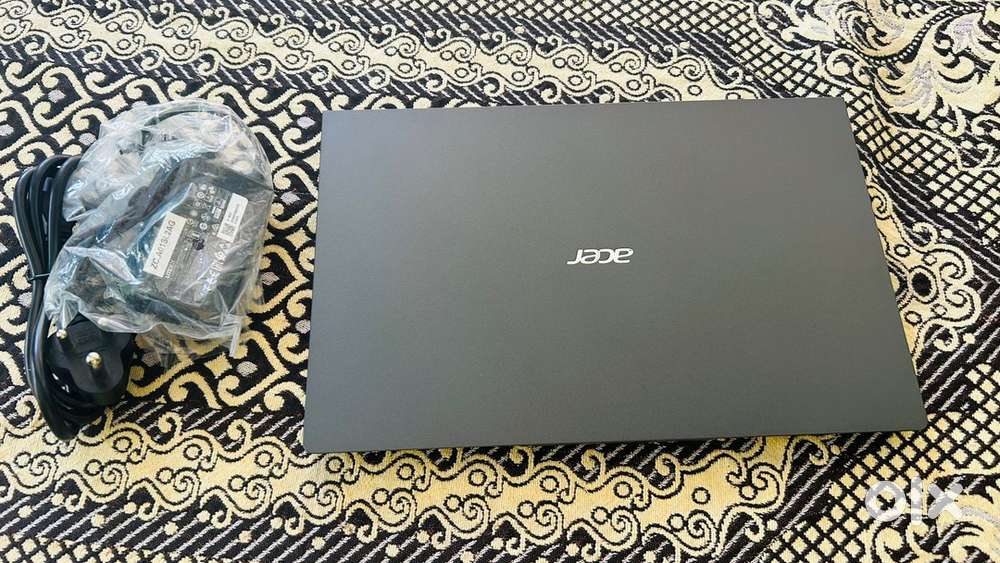 Acer laptop aspire 3 untouched