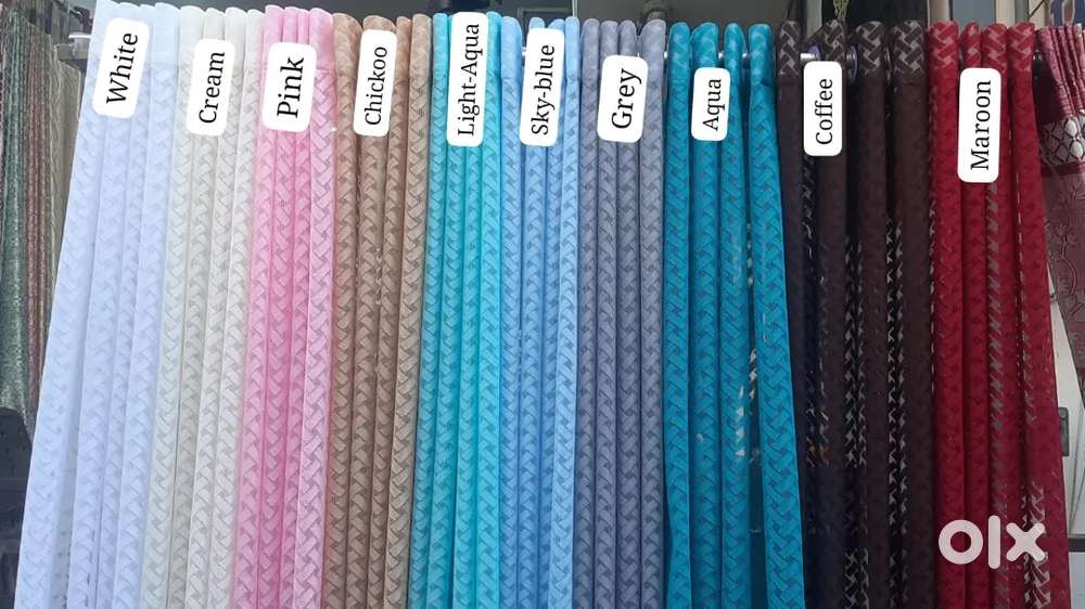 Smart female unmarried open mind jo travelling kar sake