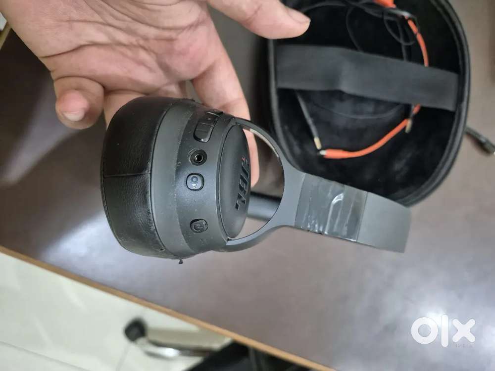 JBL TUNE 770NC