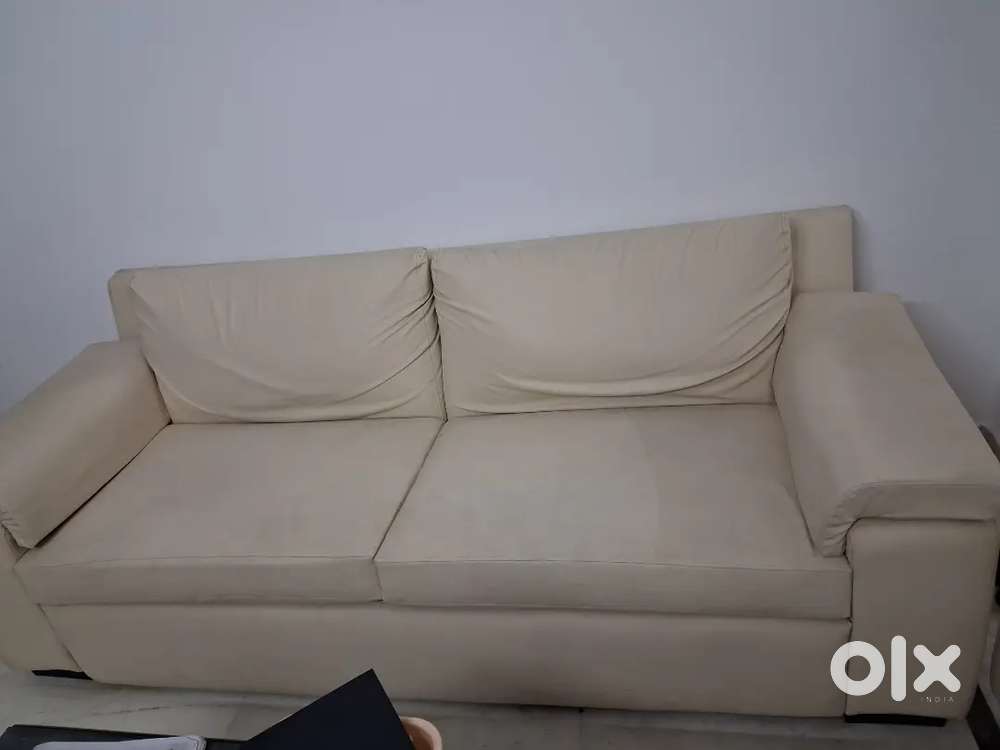 Sofa set beige colour