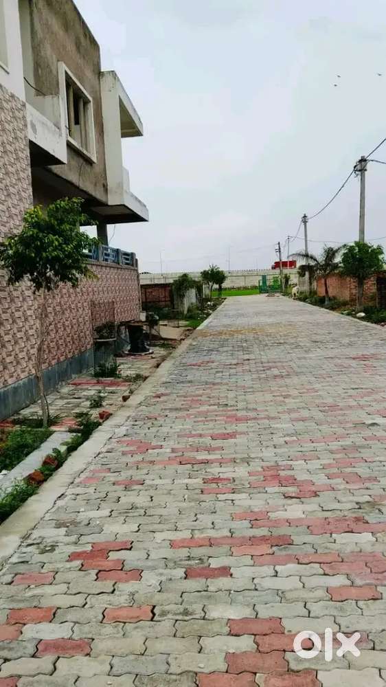 सबसे अच्छा और टिकाऊ मकान बीकेटी अस्ती रोड सीतापुर रोड पर