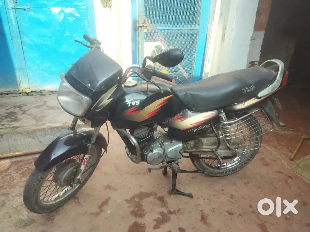 गाड़ी अच्छी है