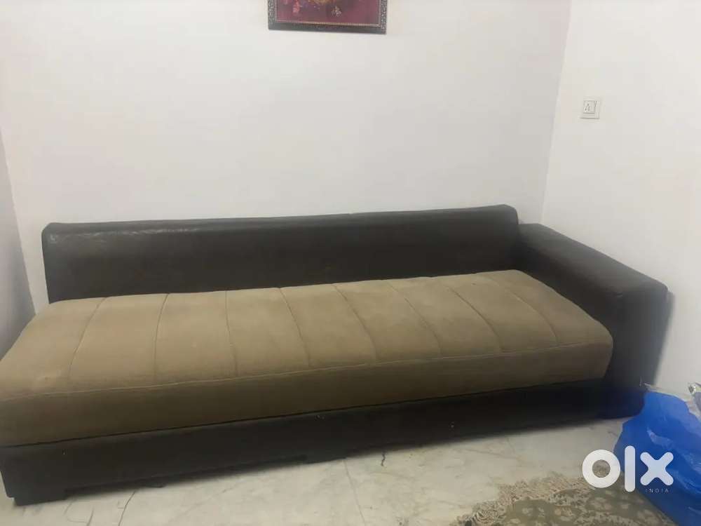 Heavy Duty Big Size L shape sofa  8-9 seater 2pc  Urgent sale.