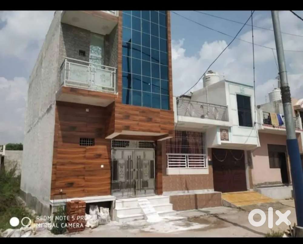 Plots & Villa for Sale in Noida Extension