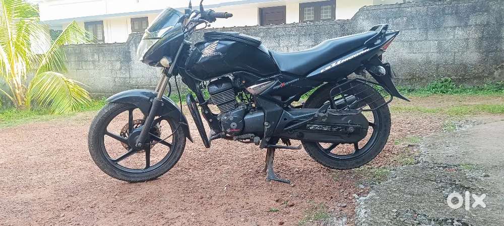 2013 neat condition black colour unicorn