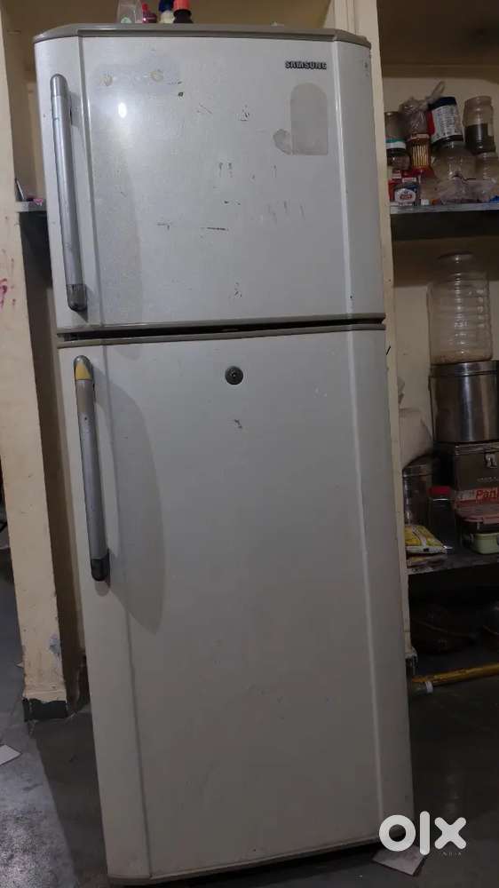Samsung refrigerator Rt23M