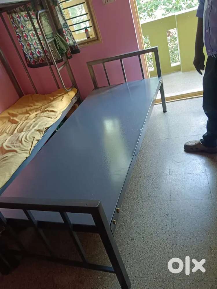 Single bed :⁠-⁠$