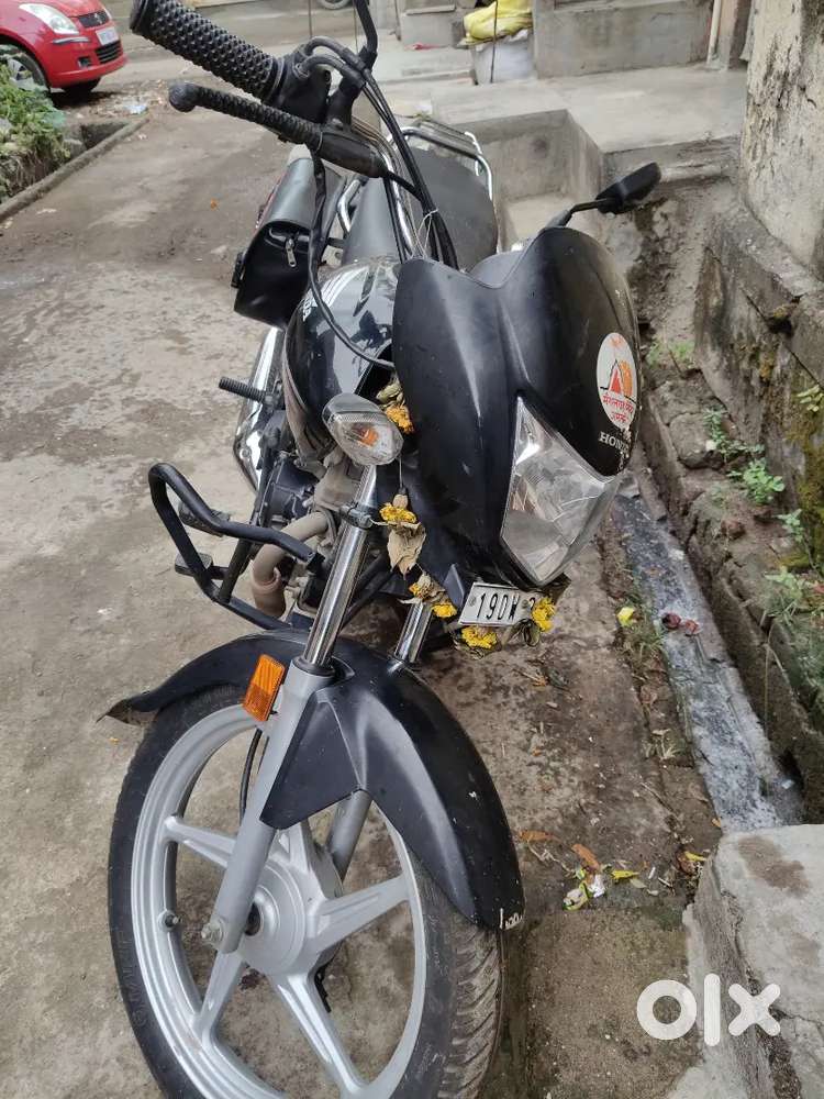 Good condition and one handed yus