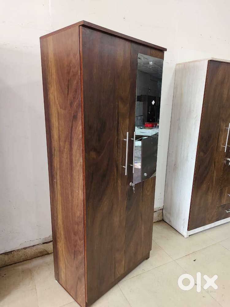 AMEZING 2 DOOR WARDROBE AND ALL WOODEN FURNITURE IS AVAILABLE