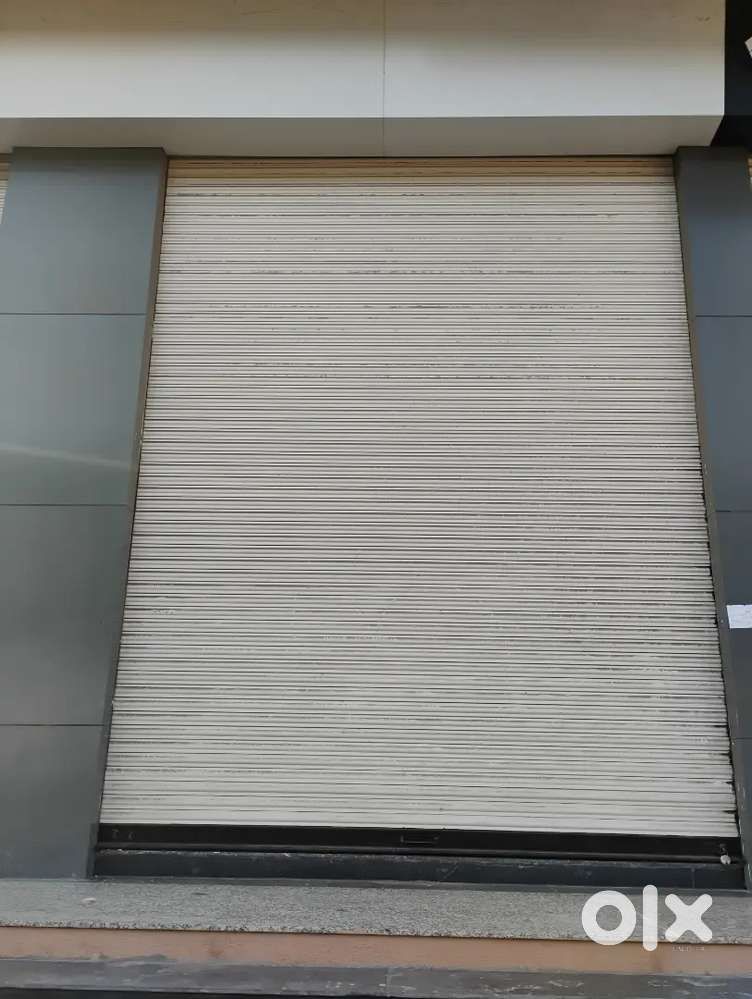 Roadside Shop for Rent – Best for Business