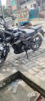 Tvs raider 125cc sx split seat super condition