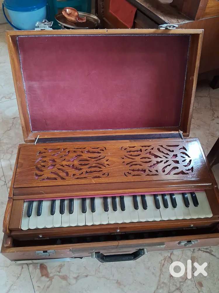 Basic Harmanium for sale