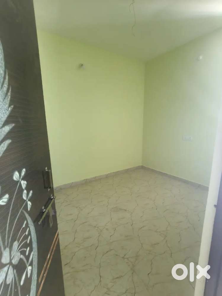 Room available for rent (students/ bachelors preferred) - 2100 per bed