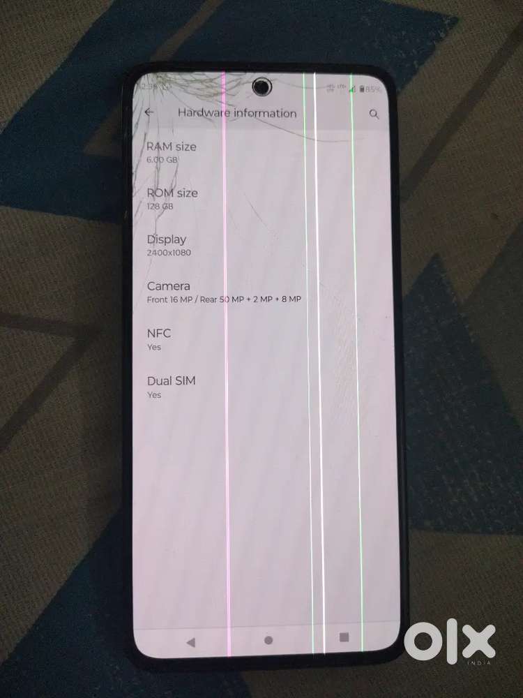 G52 6 GB + 128 GB NO CHARGER Touch cracked, lines on display