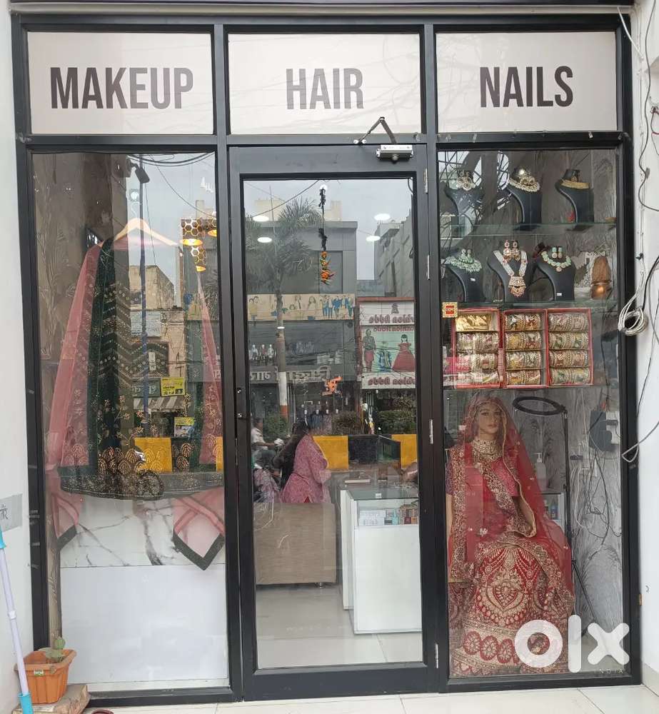 Almost new Glass aluminium sections- 10x10 ft each - 1 year old