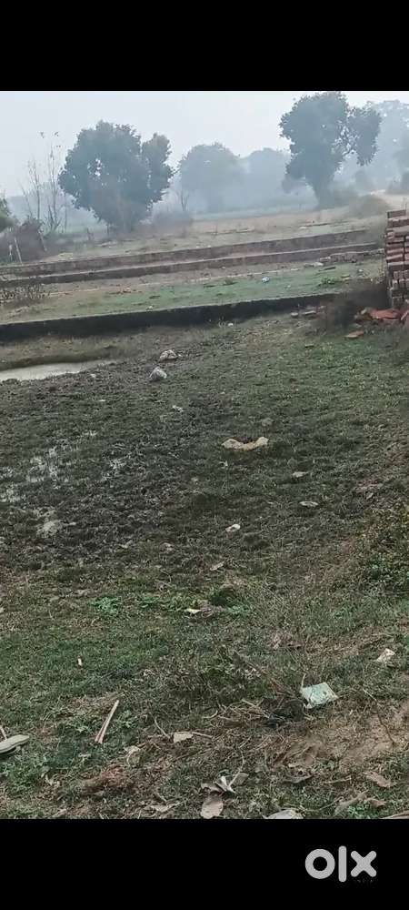 Ekadam good location per plot Pilibhit road se kuchh hi duri per