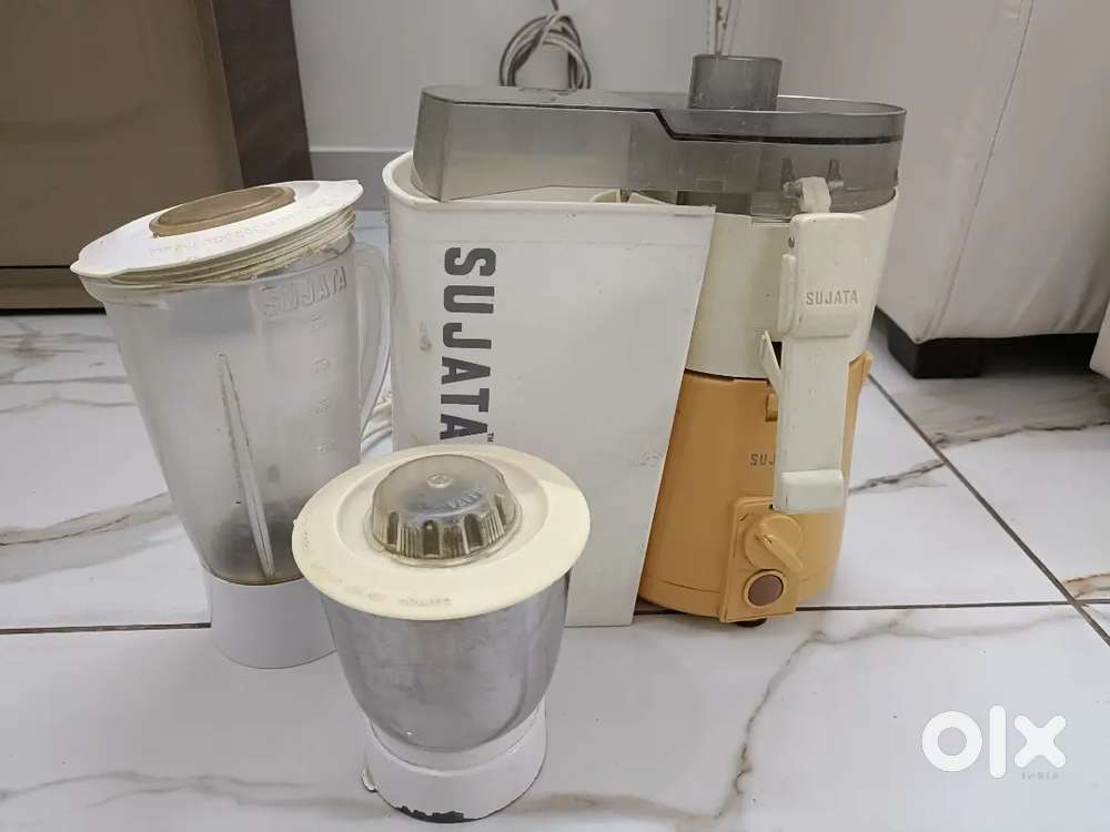 Sujata mixer juicer
