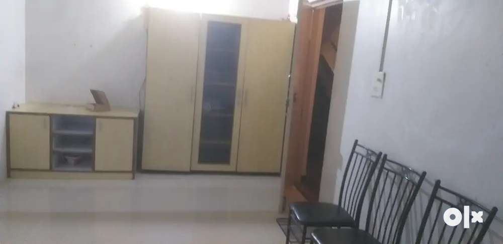 2 BHK well furnished flat on Rent
