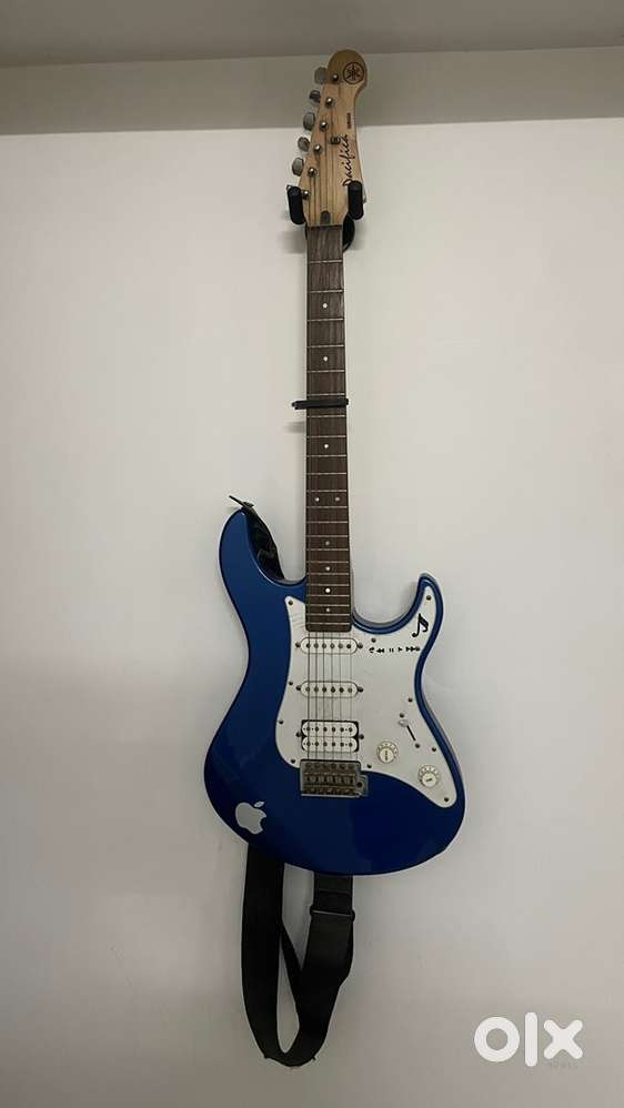 Electric Guitar with amplifier.
