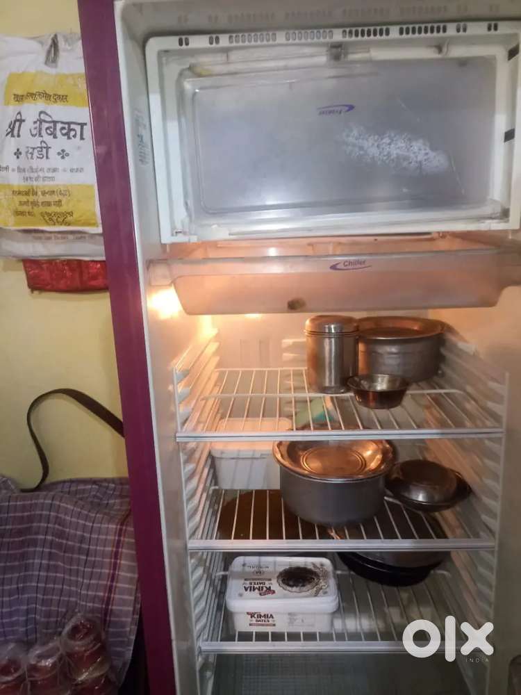 LG company Fridge