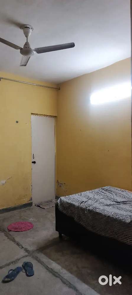 One room kitchen sector 75 faridabad