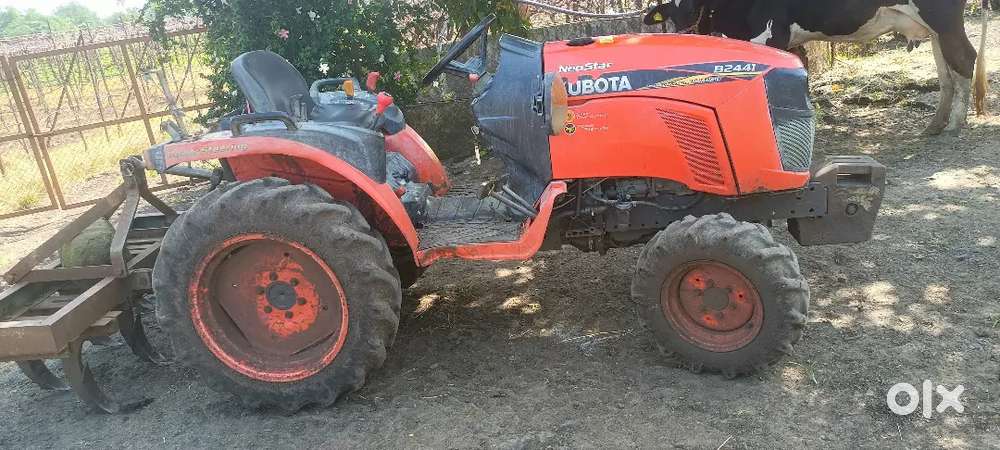 Kubota B2441