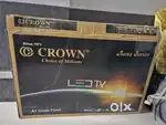 Crown 32'' Smart TV and Cooler