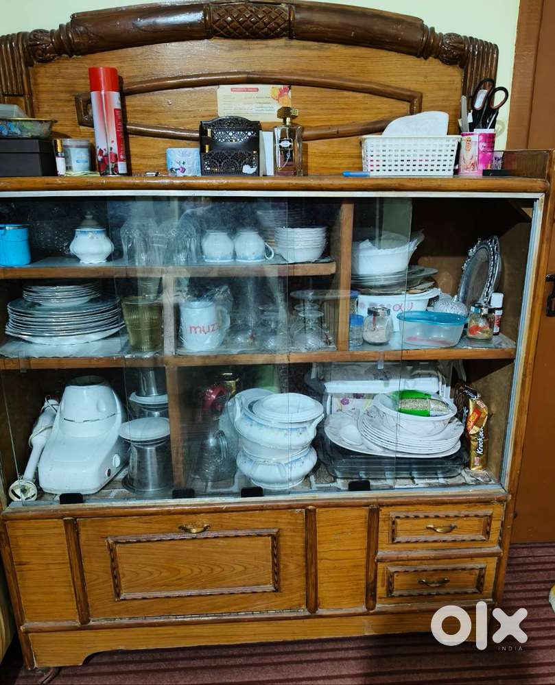 Showcase in excellent condition for sale