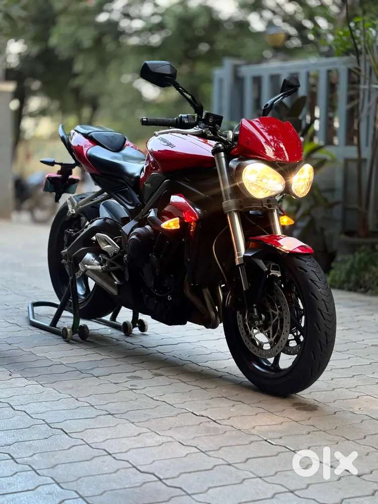 Triumph Street Triple 765 S Single Owner MH Pristine Condition
