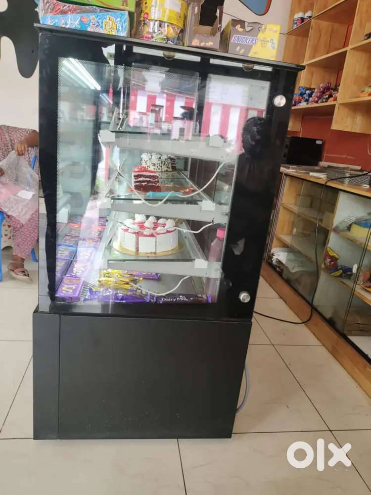 Western company Cool cake counter