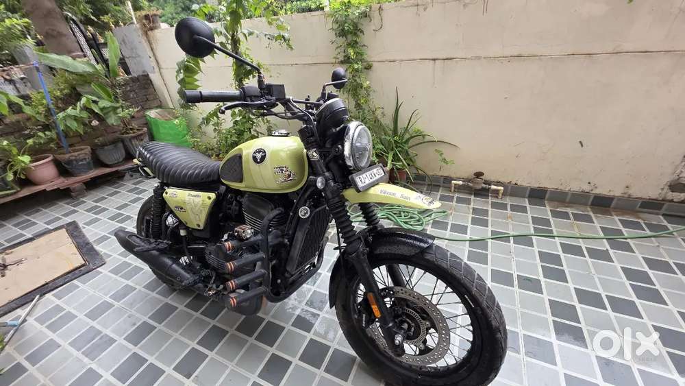 Yezdi Scrambler 2022 good Condition for sell.