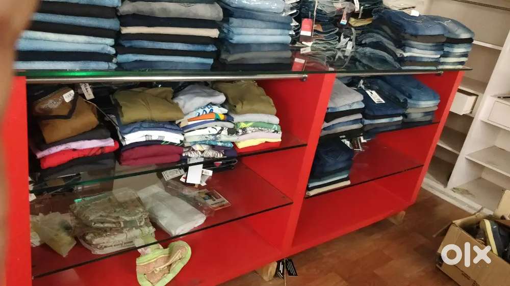 STORAGE TABLE
