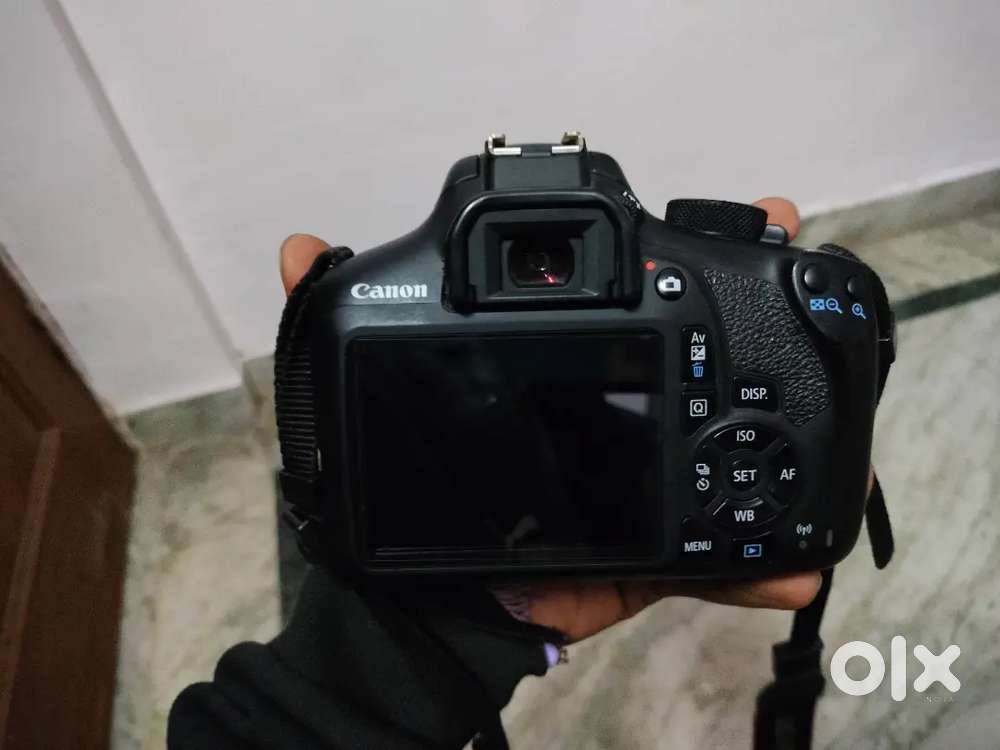 Canon camera 1300d