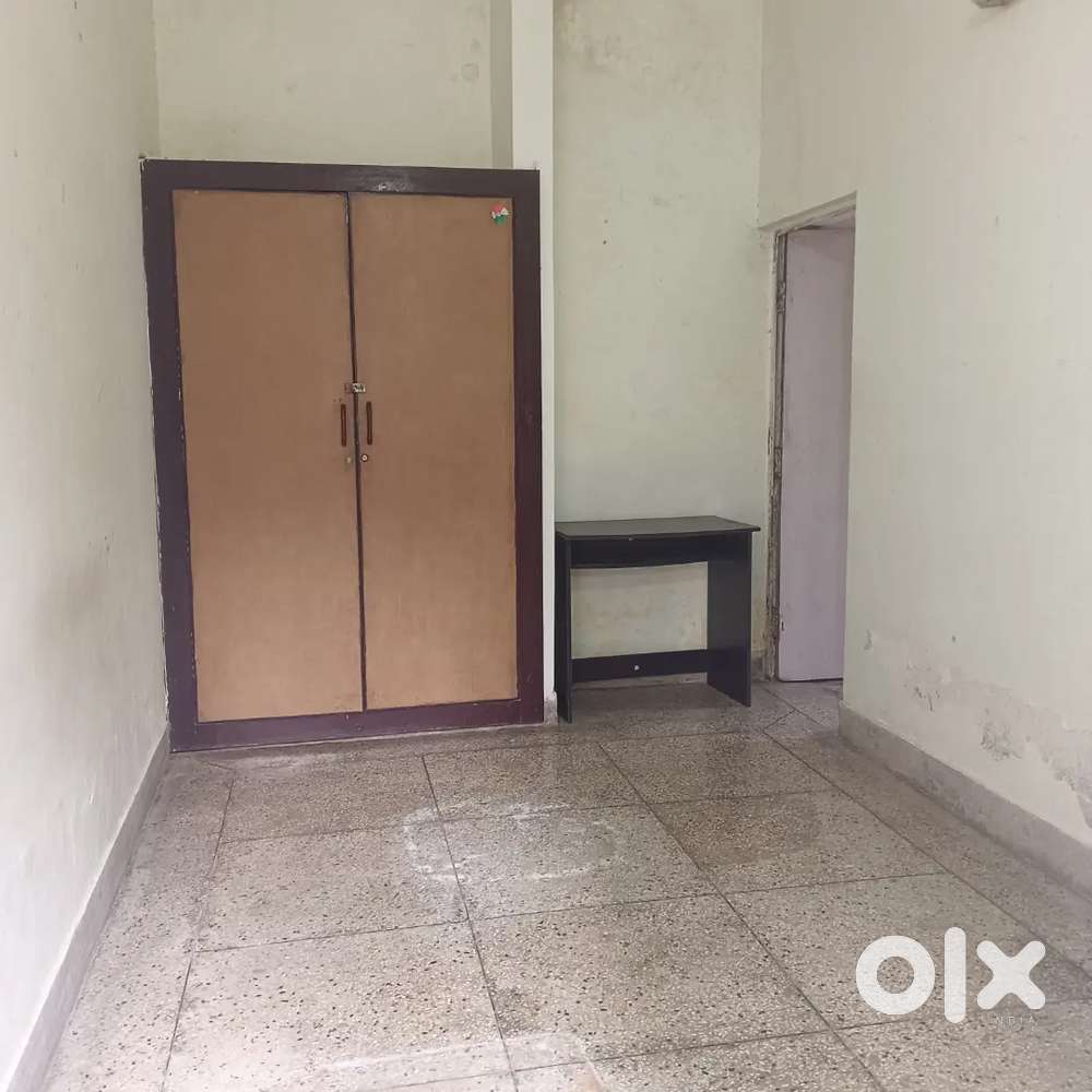 1 Room Set Is Available For Rent Near Indira Nagar Metro Station