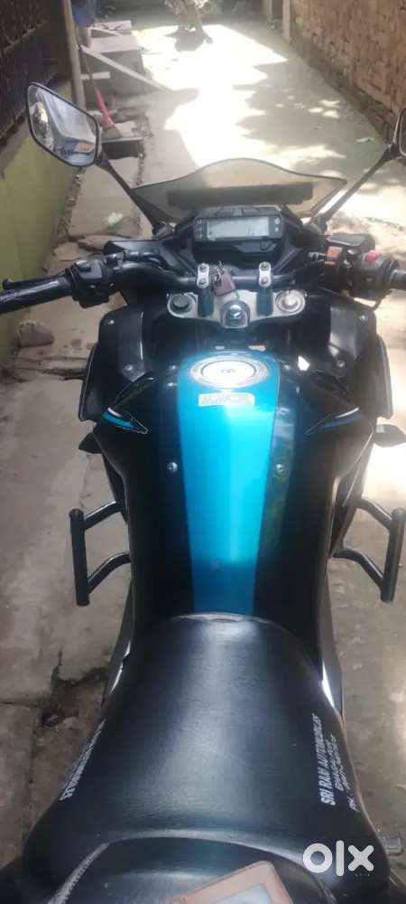 गाड़ी में कोई प्रॉब्लम नहीं है बिल्कुल नई गाड़ी जैसा है