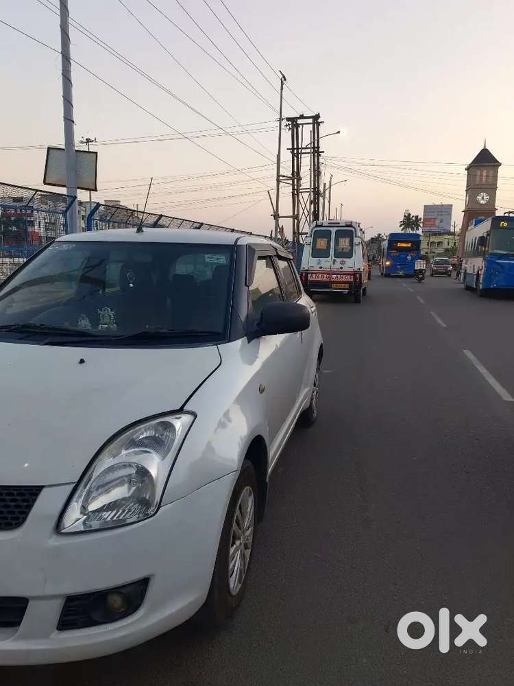 Maruti Suzuki Swift 2010 Diesel 98455 Km Driven