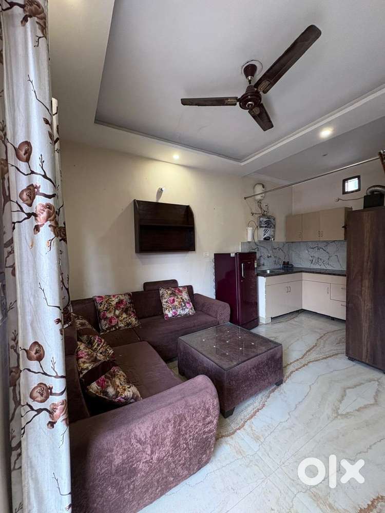 1bhk full furnished sector 127