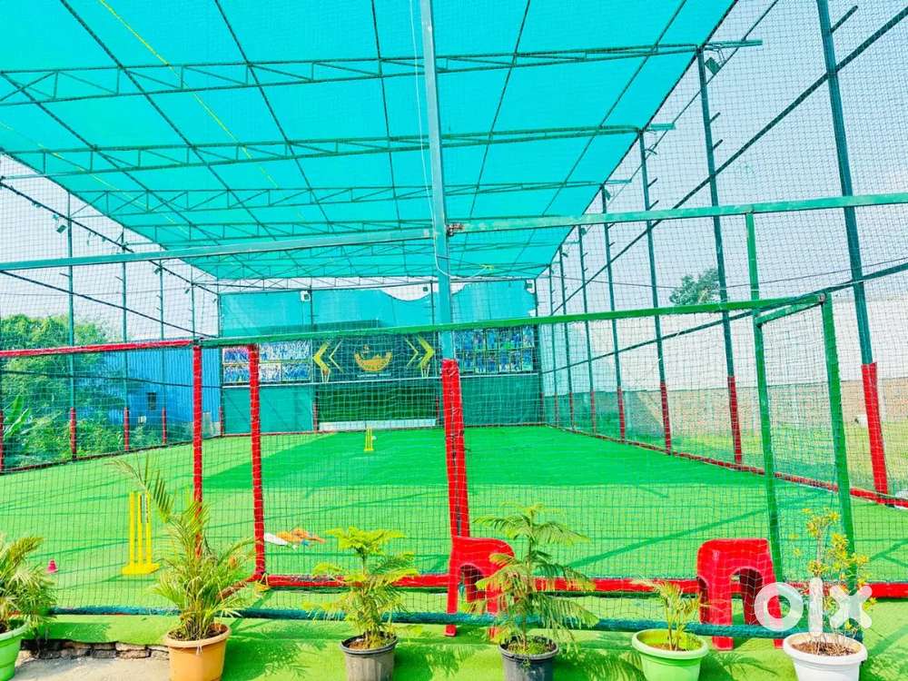 Turf 8000 sq.fit aattachd cafe area  3000 sq. Fit. Total 11000 sqft
