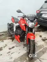 Apache RTR 160 4v 
Red