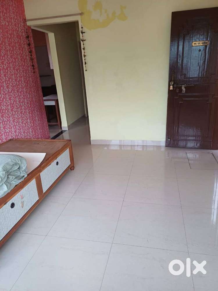 2bhk semi furnished flat on rent near Collector office/ Mahavir Garden